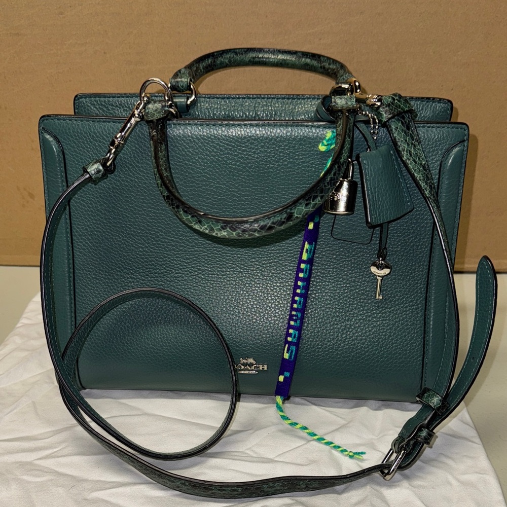 🤩Special Item🤩Coach Teal Snakeskin Leather “Lock & Key” Satchel